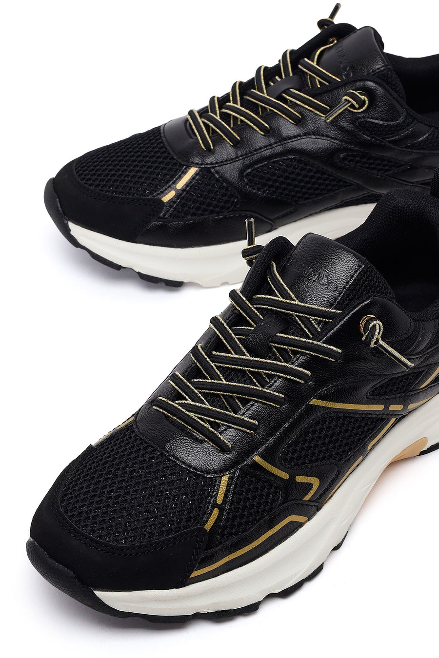 Kadın Siyah Bağcıklı Kalın Tabanlı Sneaker