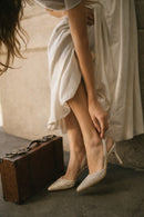 Kadın Altın Taşlı Arkası Açık İnce Topuklu Ayakkabı | Derimod