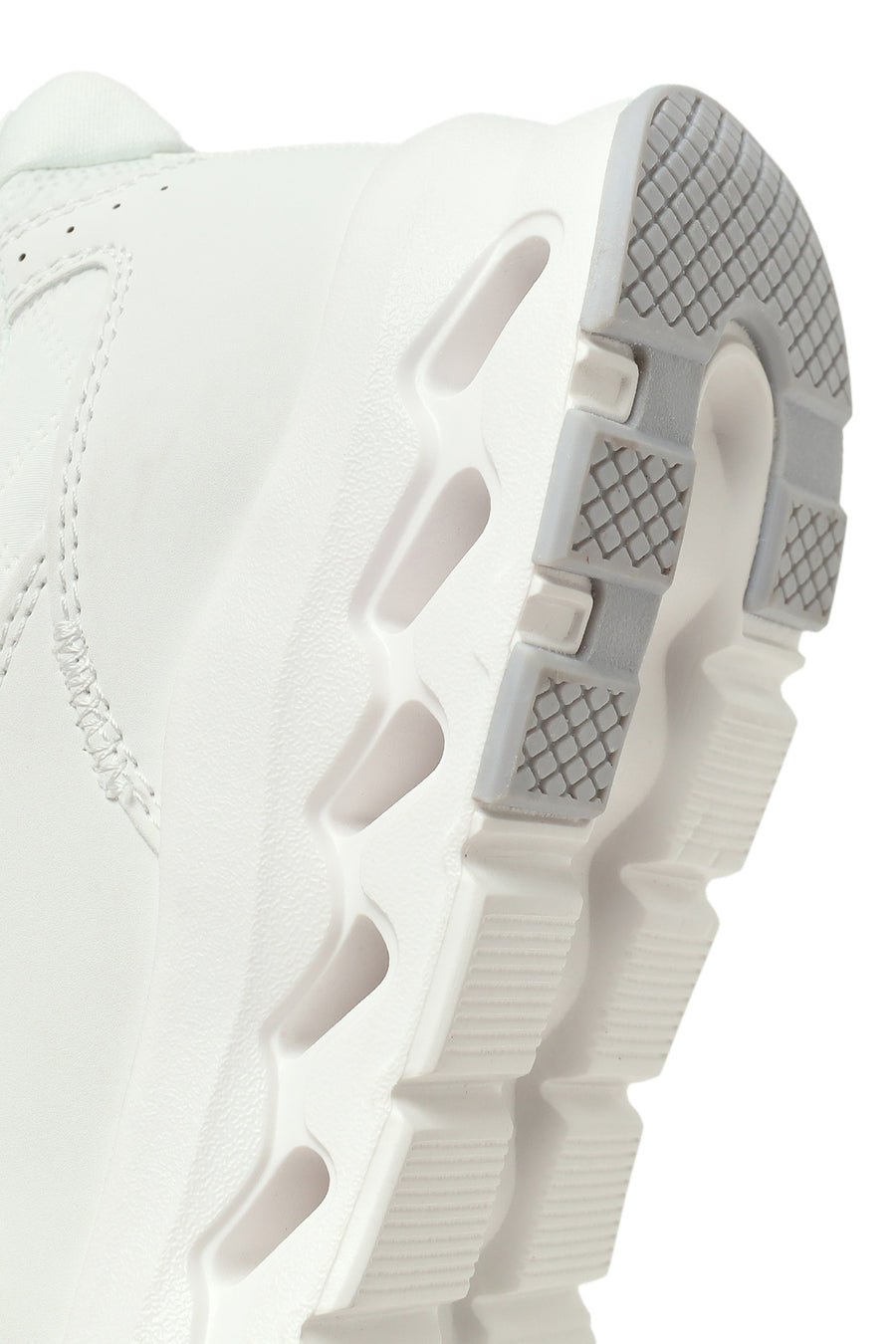 Woman White Lace-Up Chunky Sole Sneakers