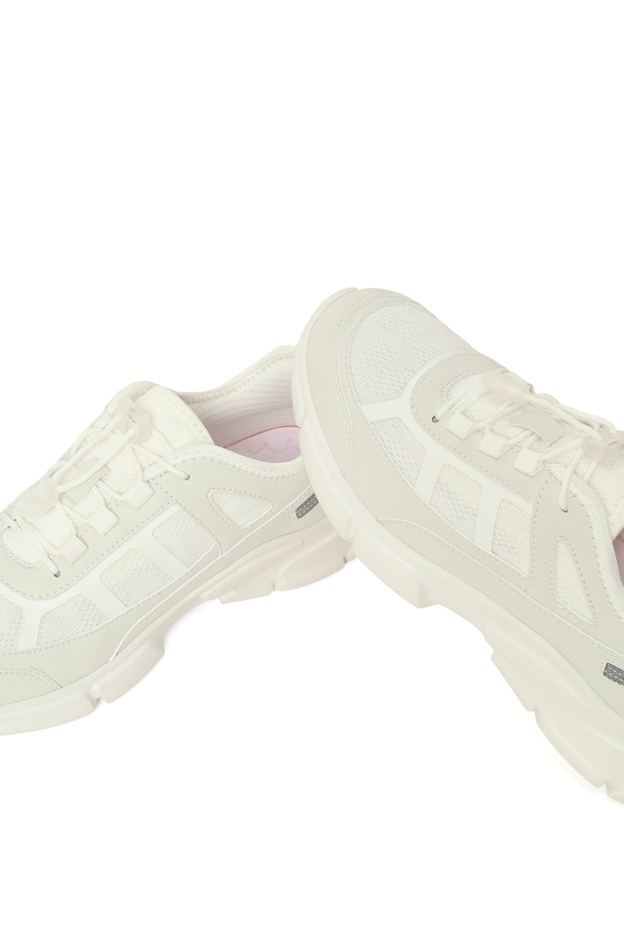 Woman White Lace-Up Chunky Platform Sneakers