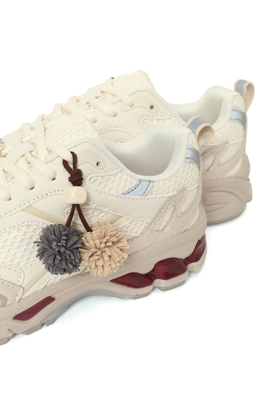 Woman Cream Lace-Up Charm Thick-Soled Sneakers