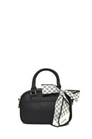 Kadın Siyah Uzun Askılı Aksesuarlı Kol Çantası | Derimod