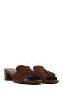 Kadın Kahverengi Püsküllü Kısa Kalın Topuklu Süet Deri Terlik | Derimod