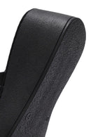 Kadın Siyah Kalın Tabanlı Baskılı Deri Konfor Terlik | Derimod