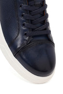 Erkek Lacivert Bağcıklı Deri Sneaker | Derimod