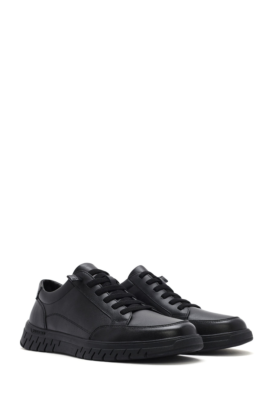 Men's Black Lace-up Leather Sneaker