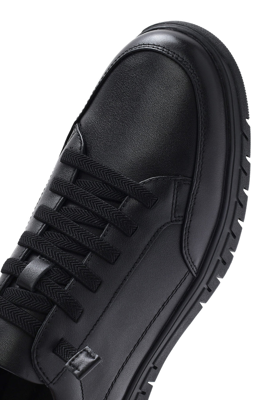 Men's Black Lace-up Leather Sneaker