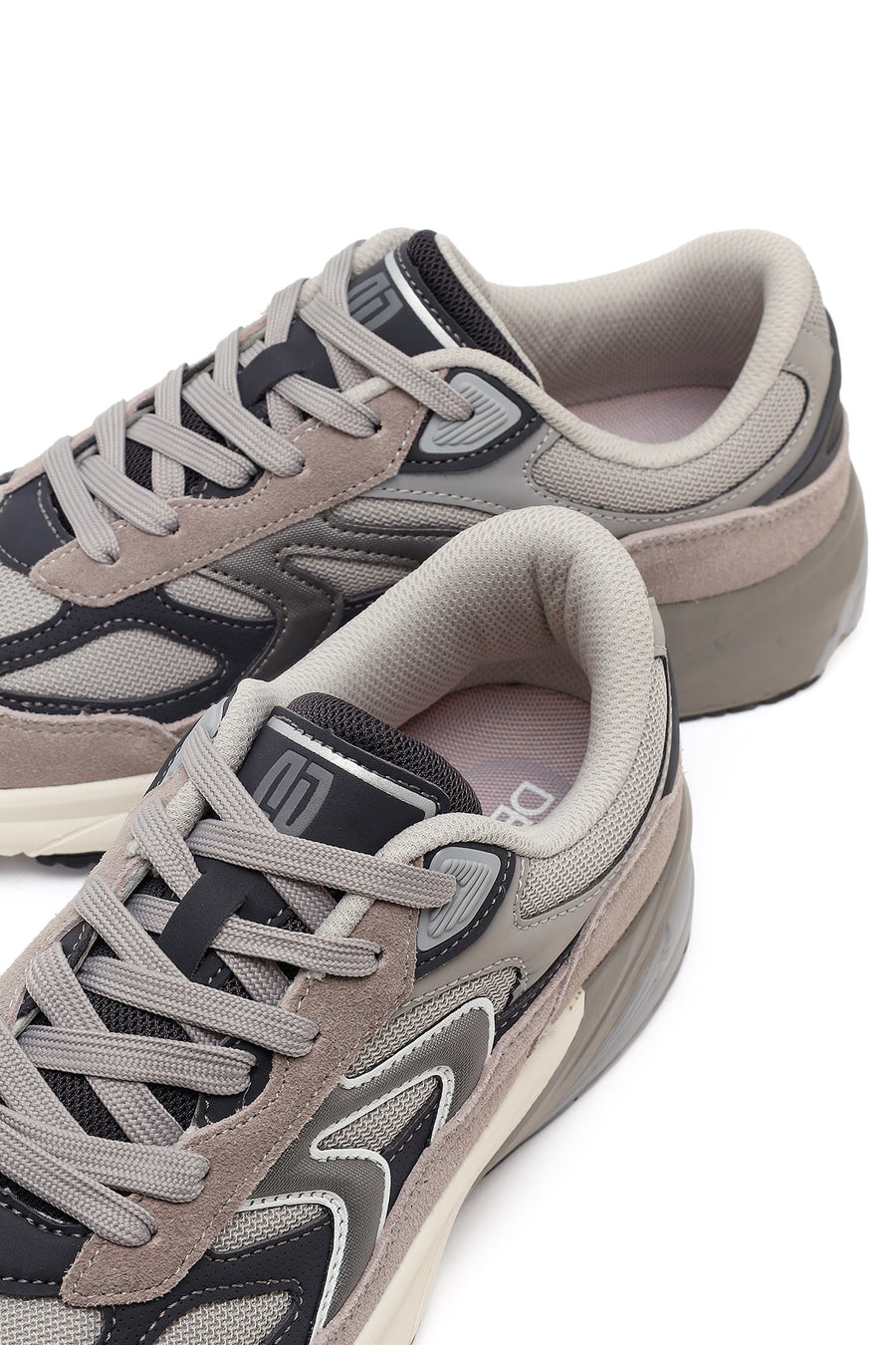 Male Gray Thick-Soled Lace-Up Leather Sneakers