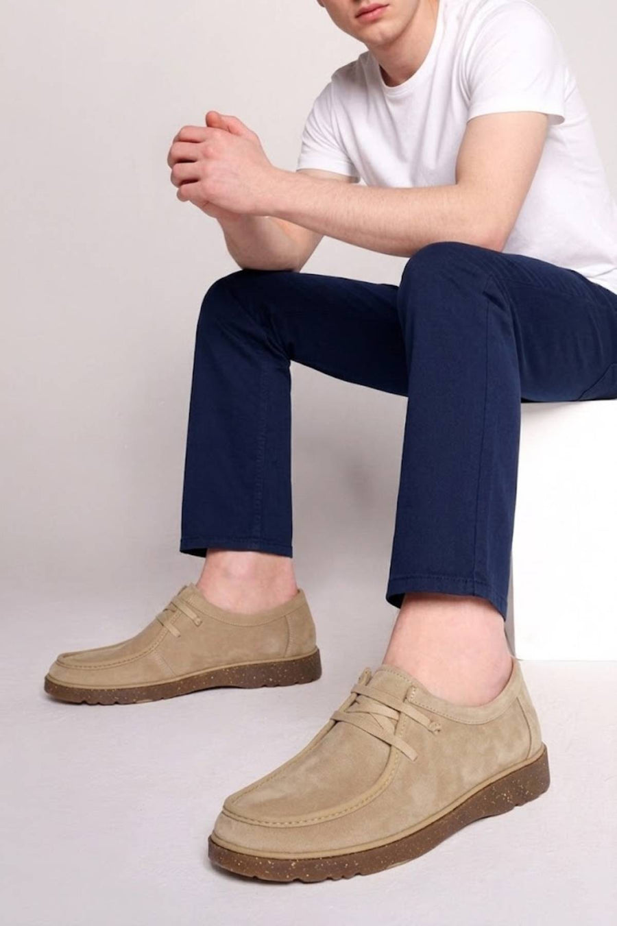 Male Beige Lace-Up Nubuck Leather Casual Shoes