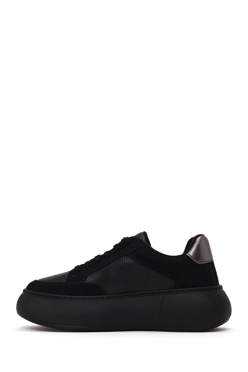 Kadın Siyah Bağcıklı Kalın Tabanlı Sneaker