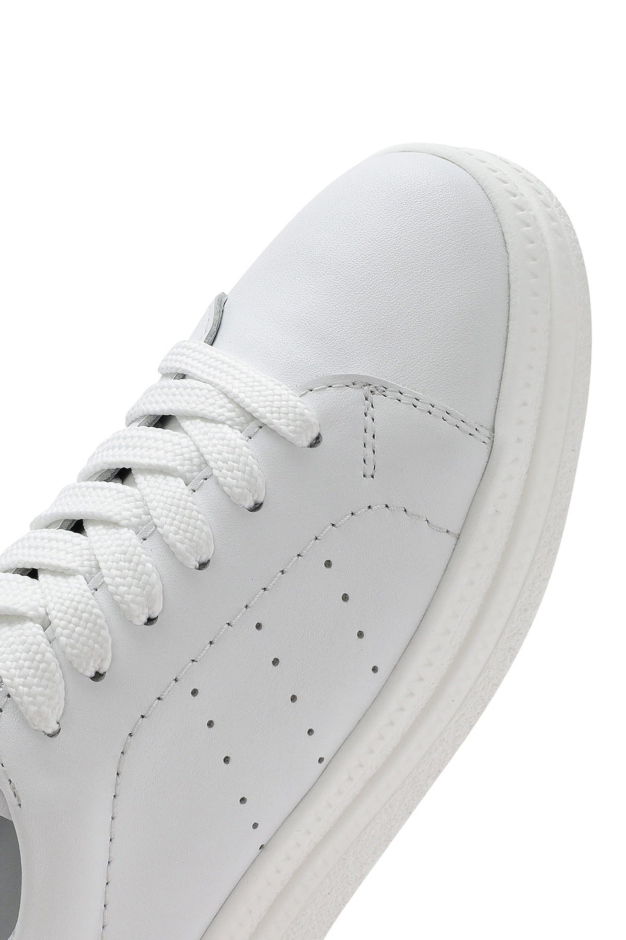 Woman White Lace-Up Leather Sneaker