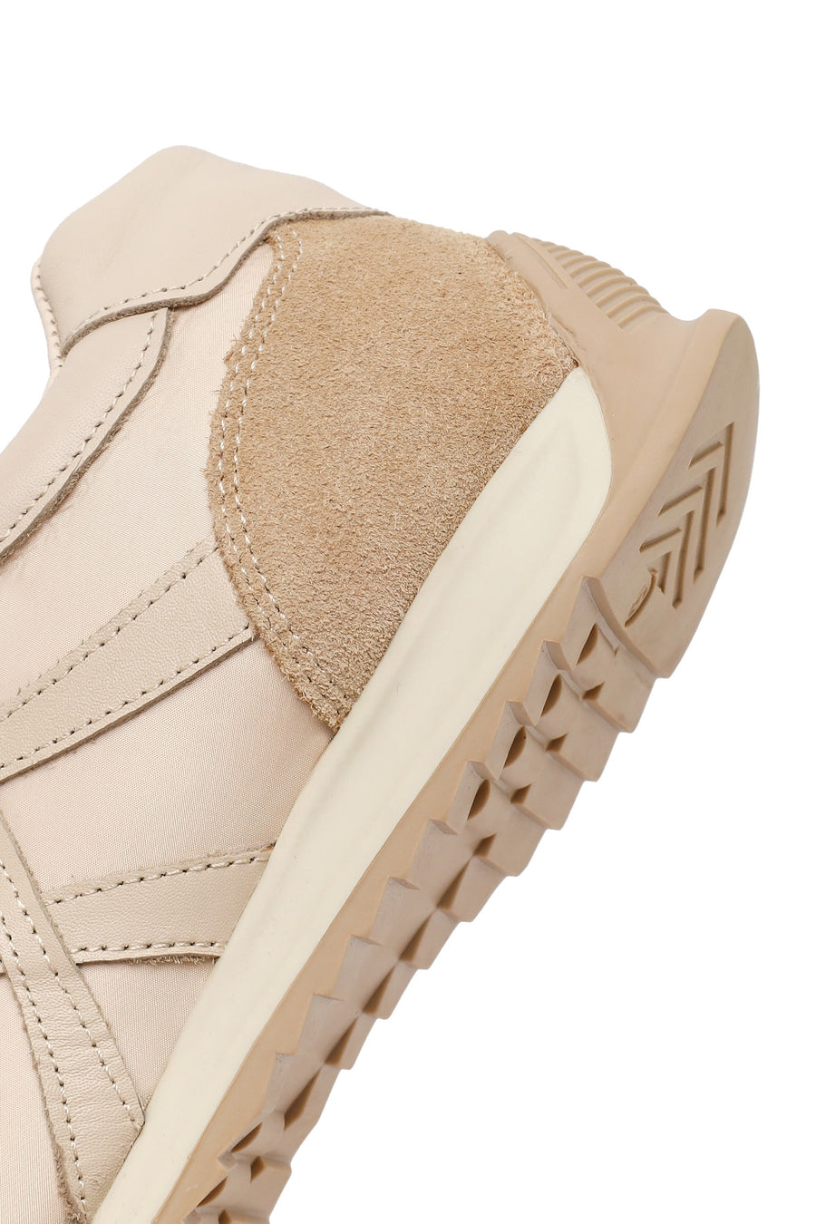 Kadın Bej Bağcıklı Charmlı Deri Sneaker