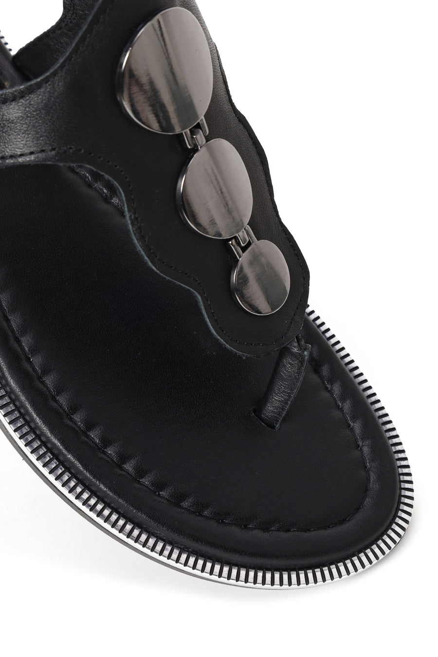 Women's Black Leather Flip-Flop Sandals
