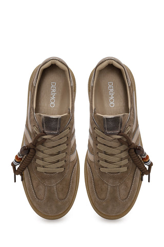 Kadın Bej Bağcıklı Charmlı Süet Deri Sneaker