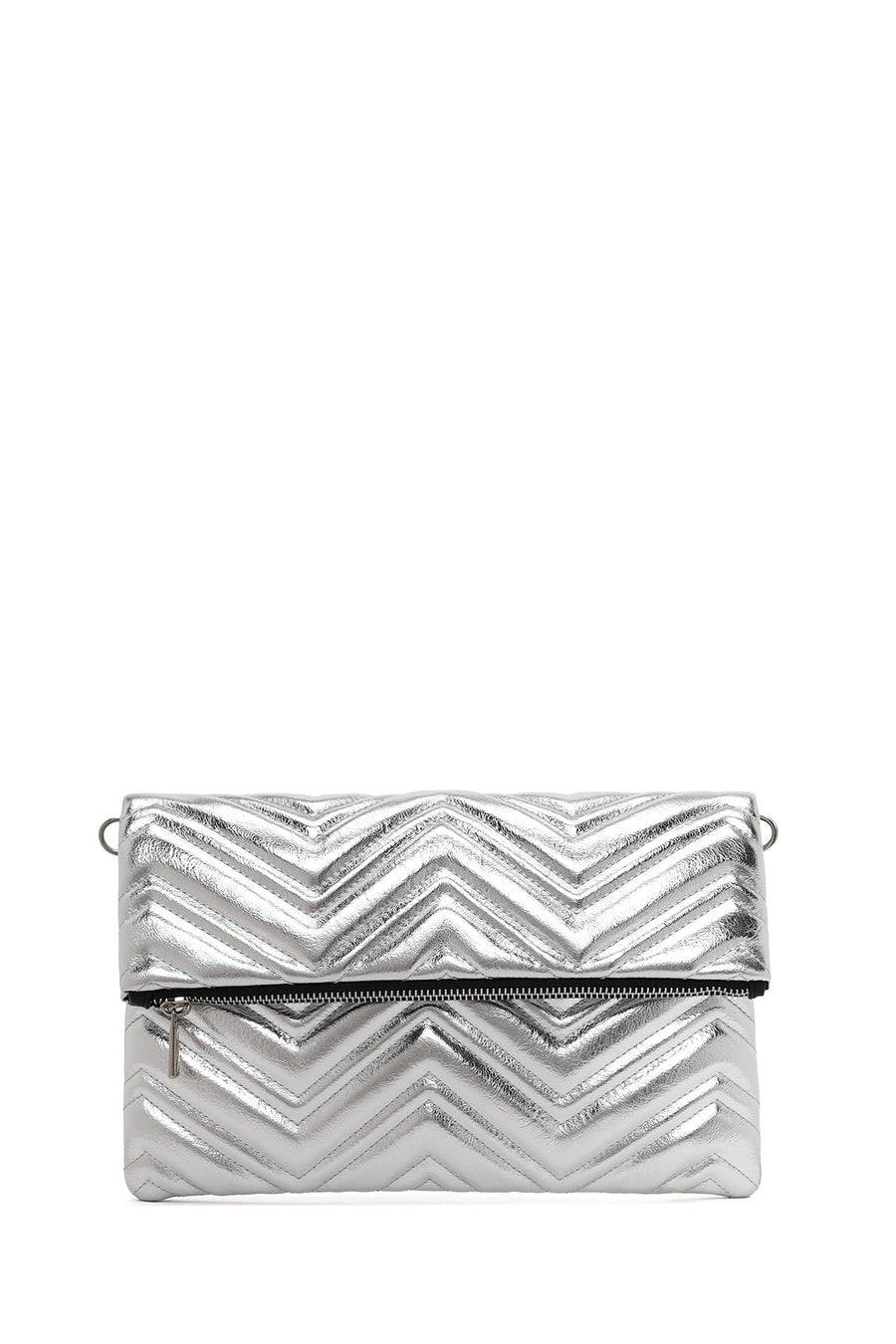 Woman Silver Chain-Strap Quilted Clutch Bag