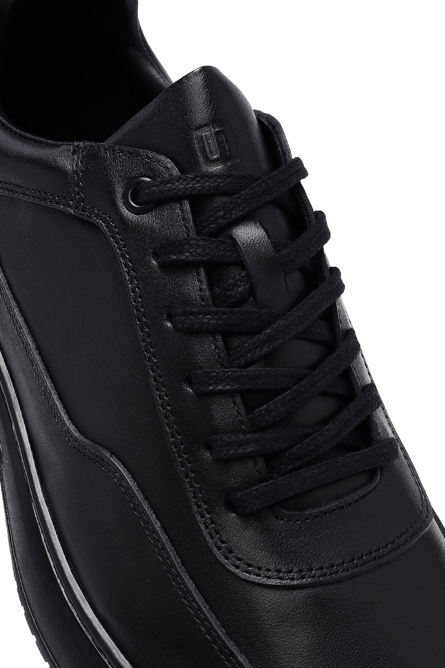 Erkek Siyah Bağcıklı Deri Casual Sneaker