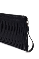 Woman Black Chain-Strap Patterned Clutch Bag | Derimod