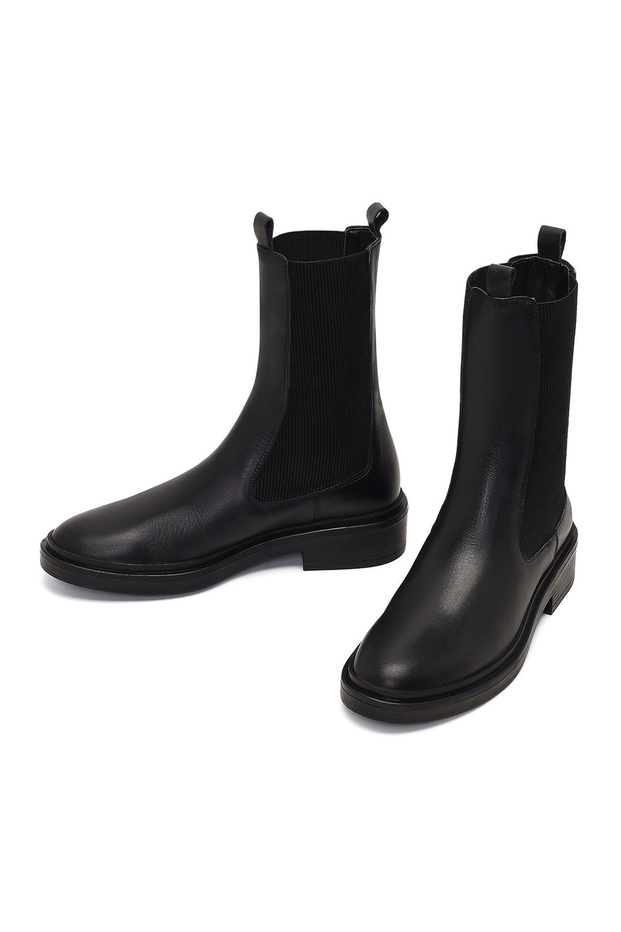 Woman Black Leather Chelsea Boots