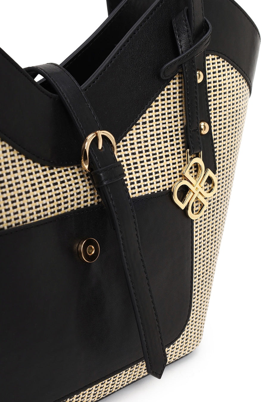 Woman Beige Wicker Shoulder Bag