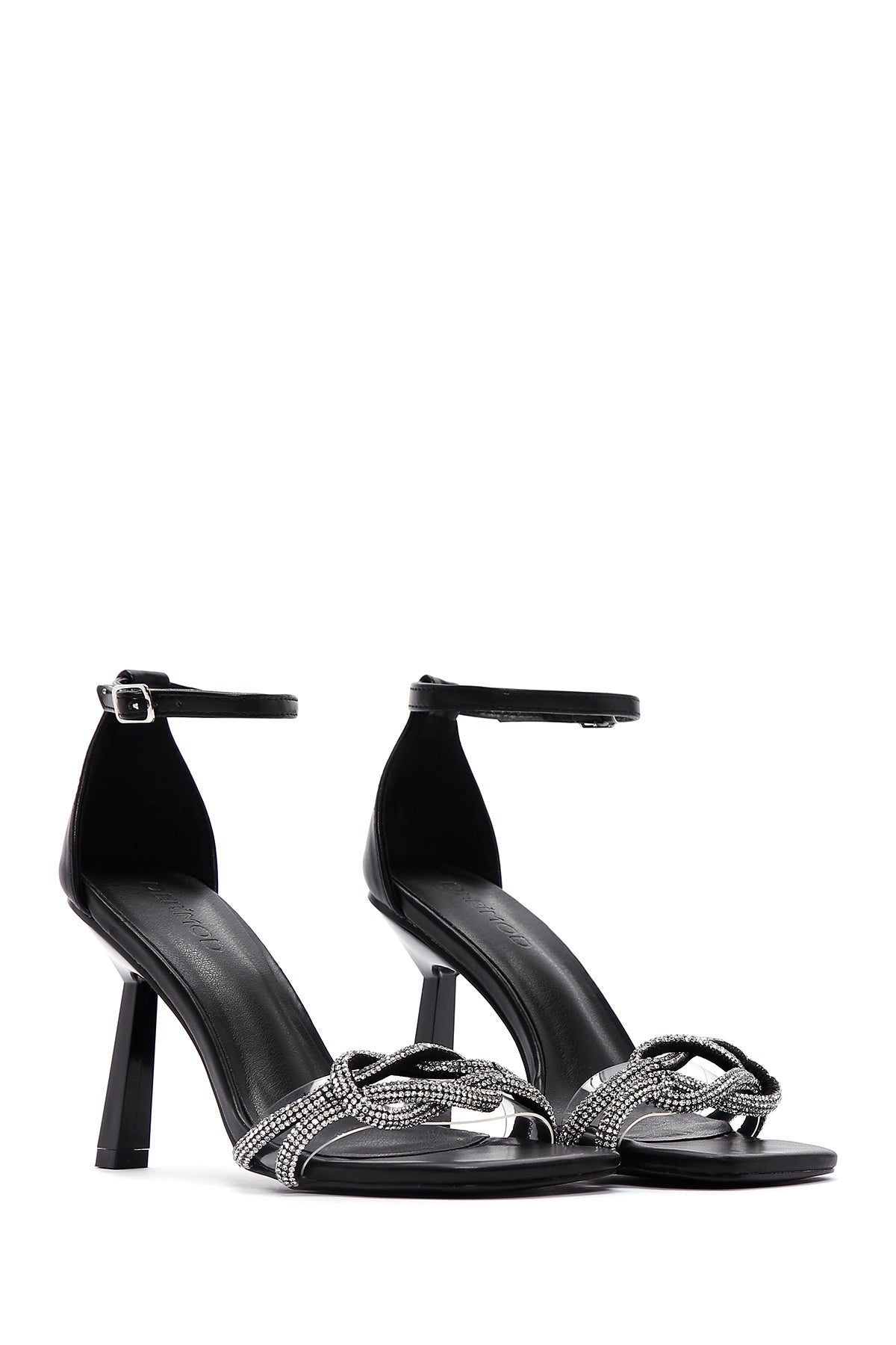 Kadın Siyah Taşlı Bilekten Bantlı İnce Topuklu Sandalet