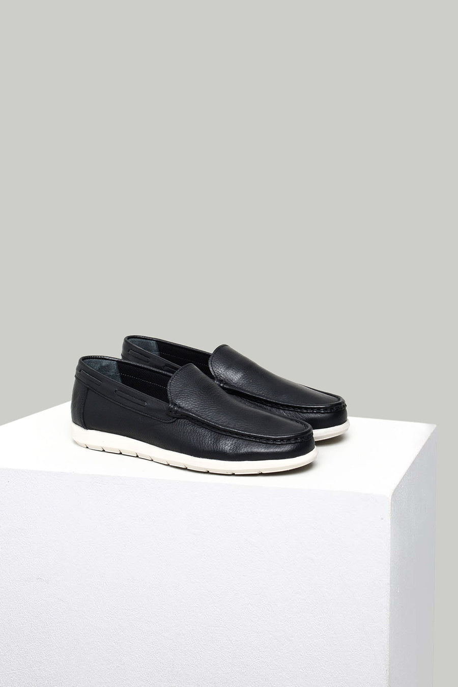 Black Men's Leather Loafer
