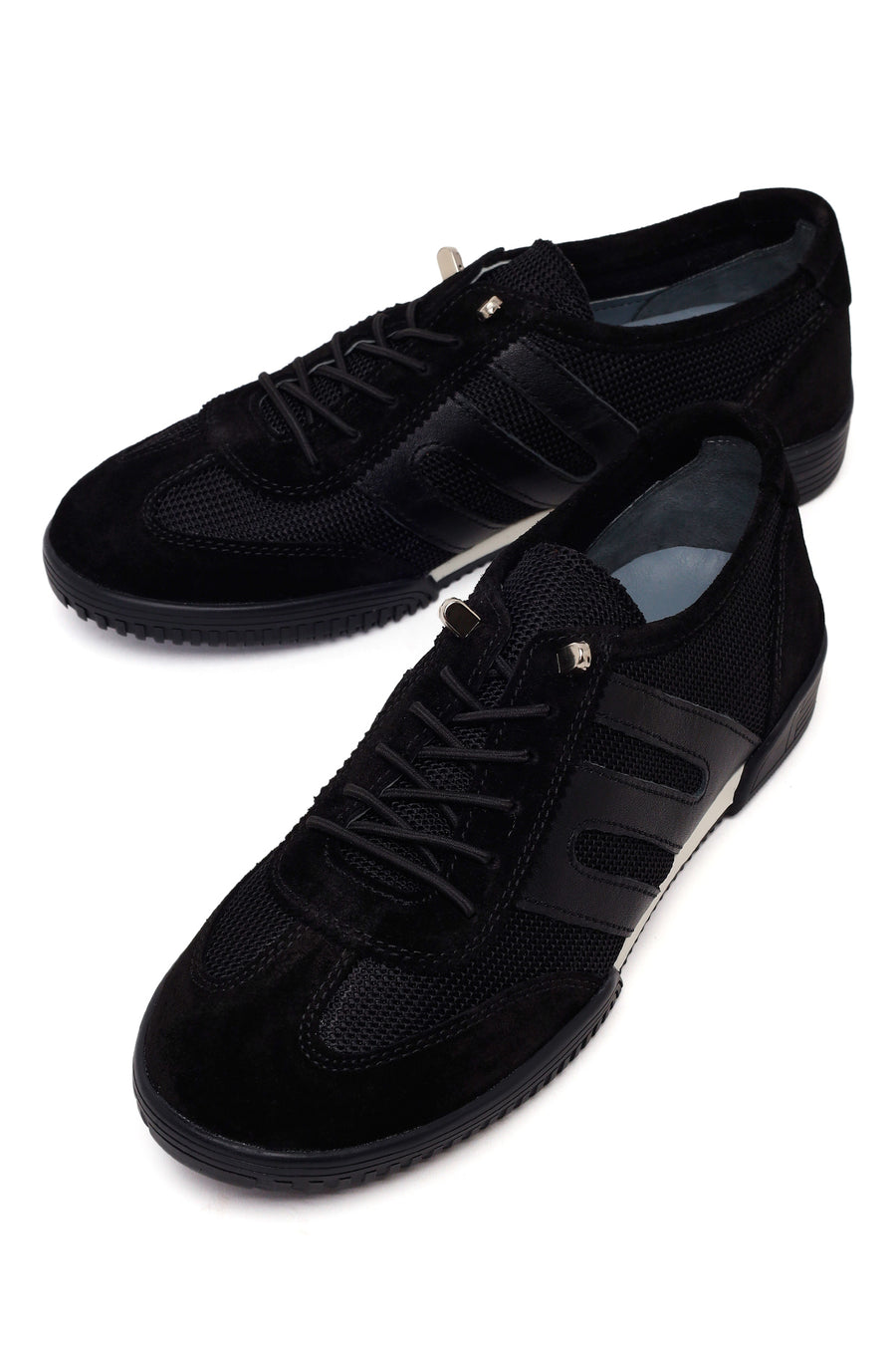 Kadın Siyah Bağcıklı Deri Sneaker