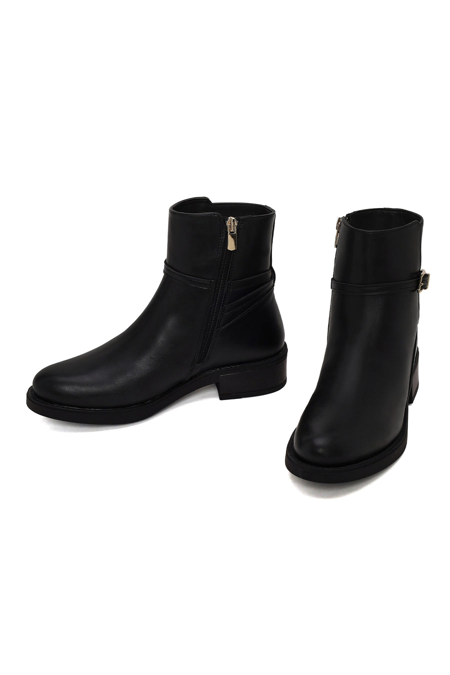 Woman Black Zip Closure Buckled Boots