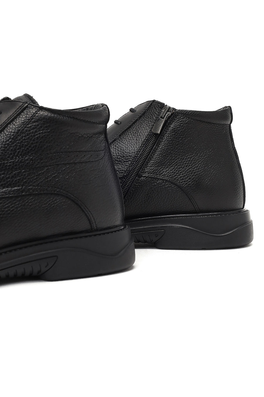 Male Black Zip Closure Leather Boots