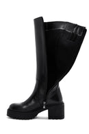 Woman Black Zip Closure Chunky Heeled Leather Boots | Derimod