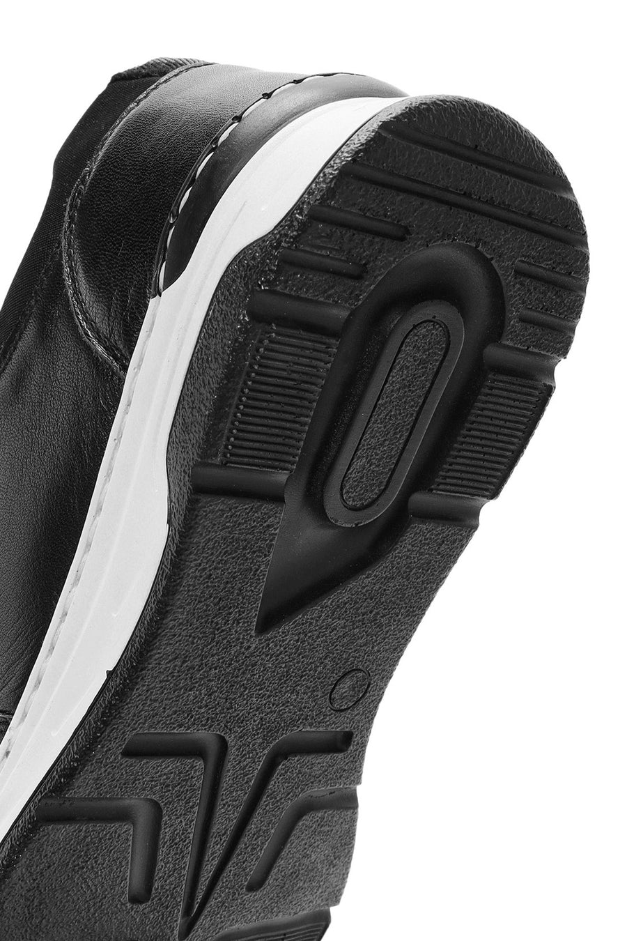Woman Black Laced Leather Sneakers