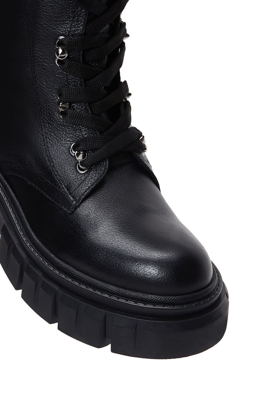 Women's Black Leather Zippered Thick Soled Boots