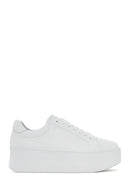 Kadın Beyaz Bağcıklı Kalın Tabanlı Deri Sneaker | Derimod