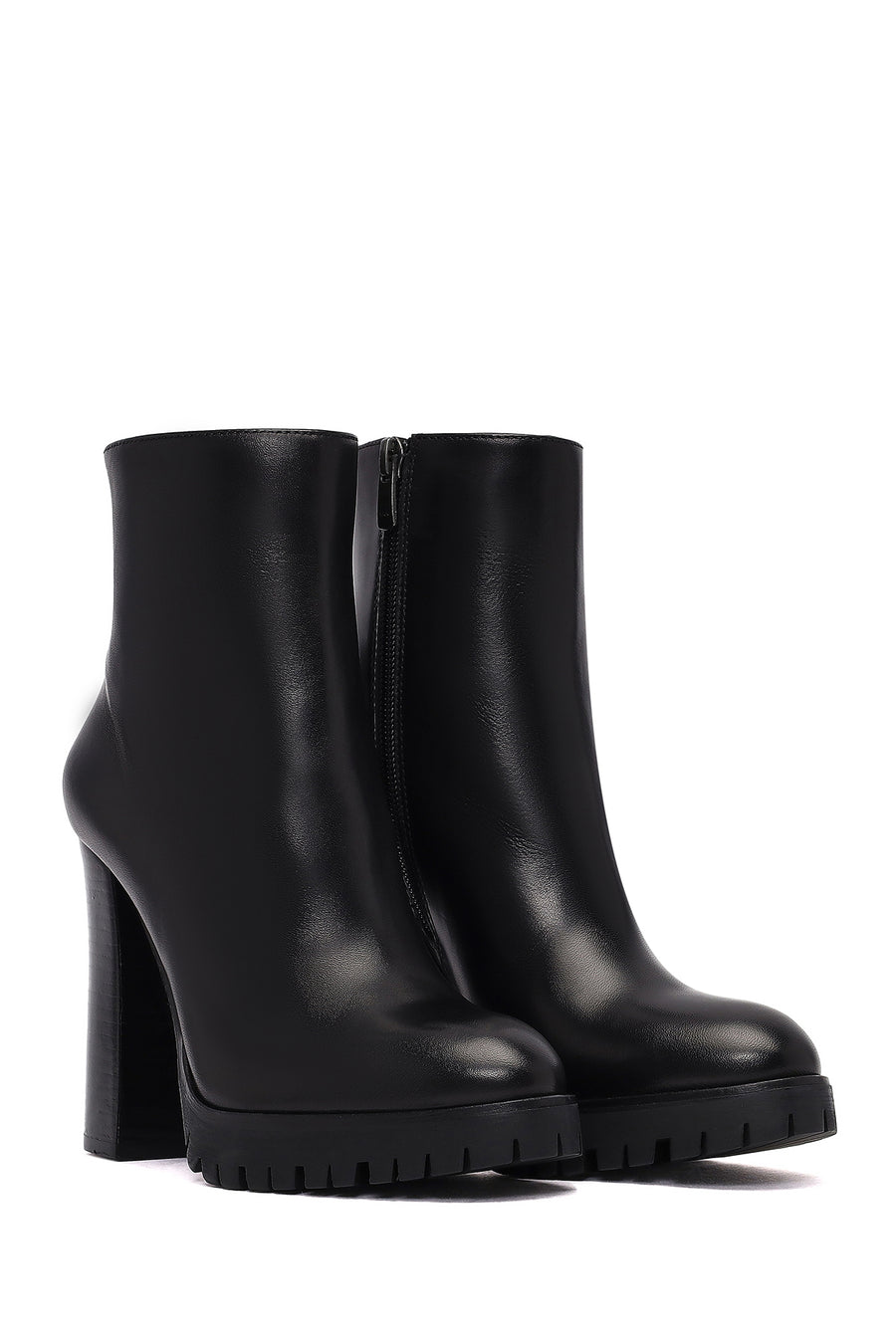 Woman Black Zip Closure High-Heeled Leather Boots