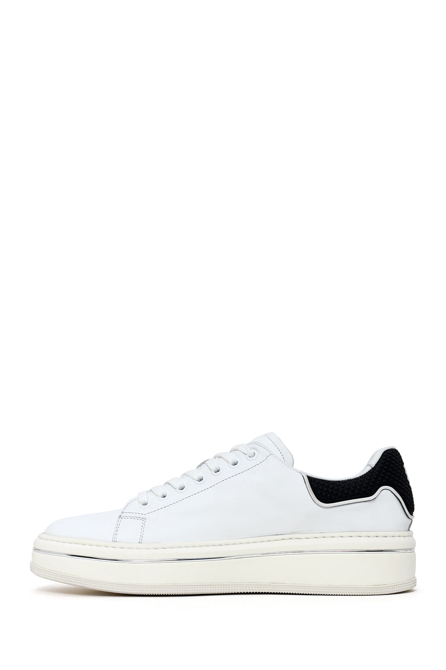 Male White Lace-Up Thick-Soled Leather Sneaker