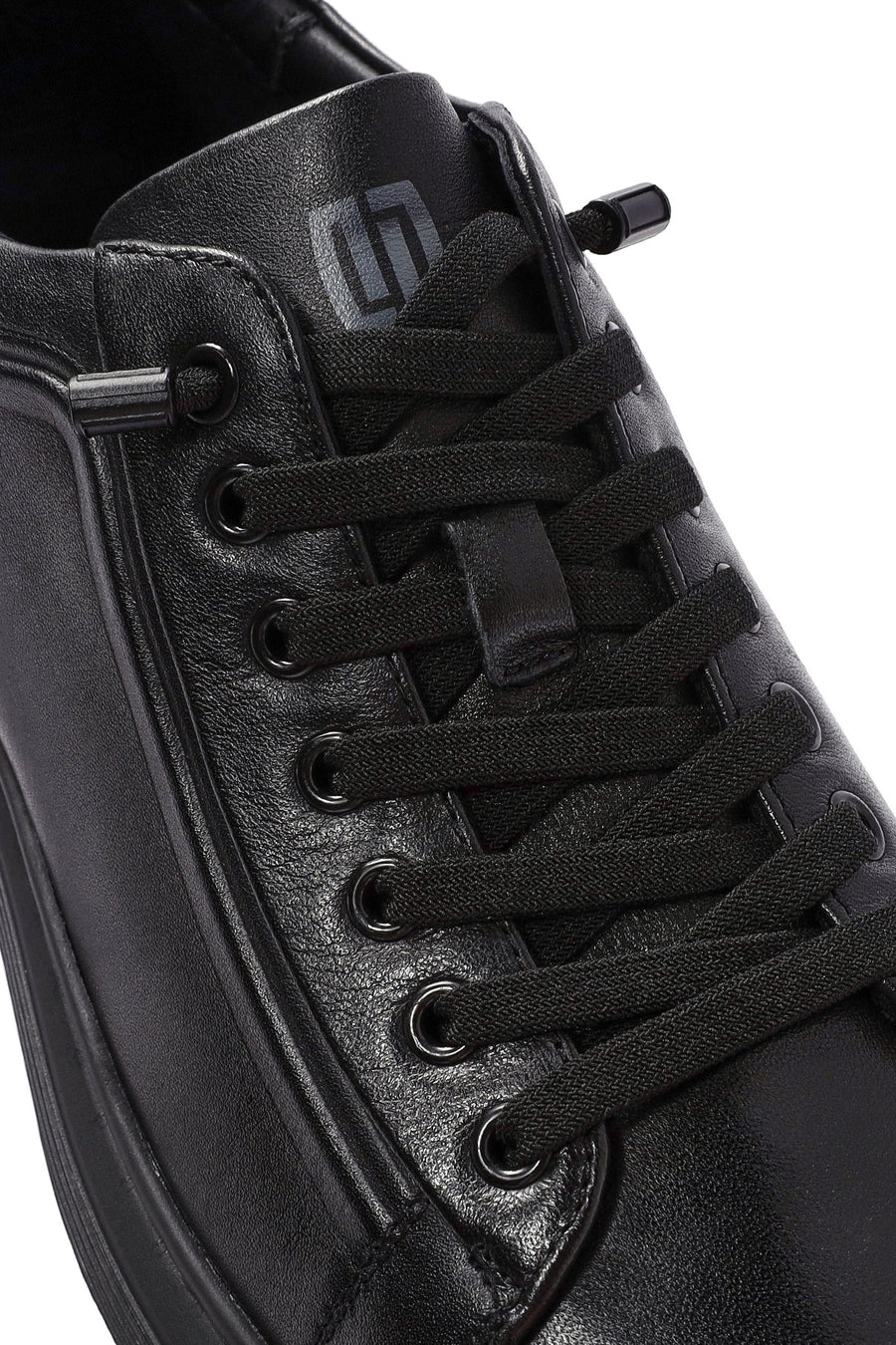 Men's Black Lace-up Leather Sneaker