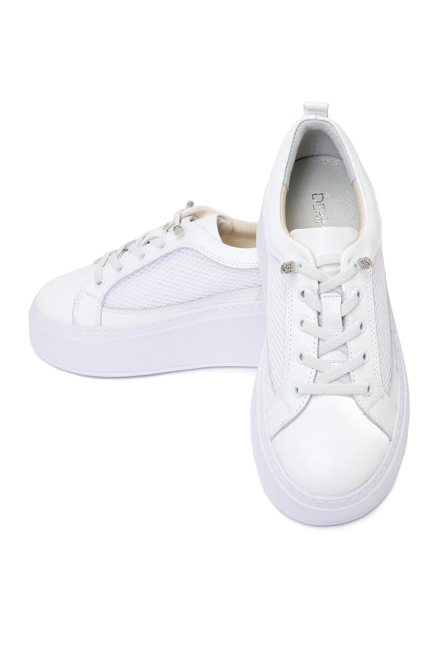 Woman White Lace-Up Thick-Soled Leather Sneaker