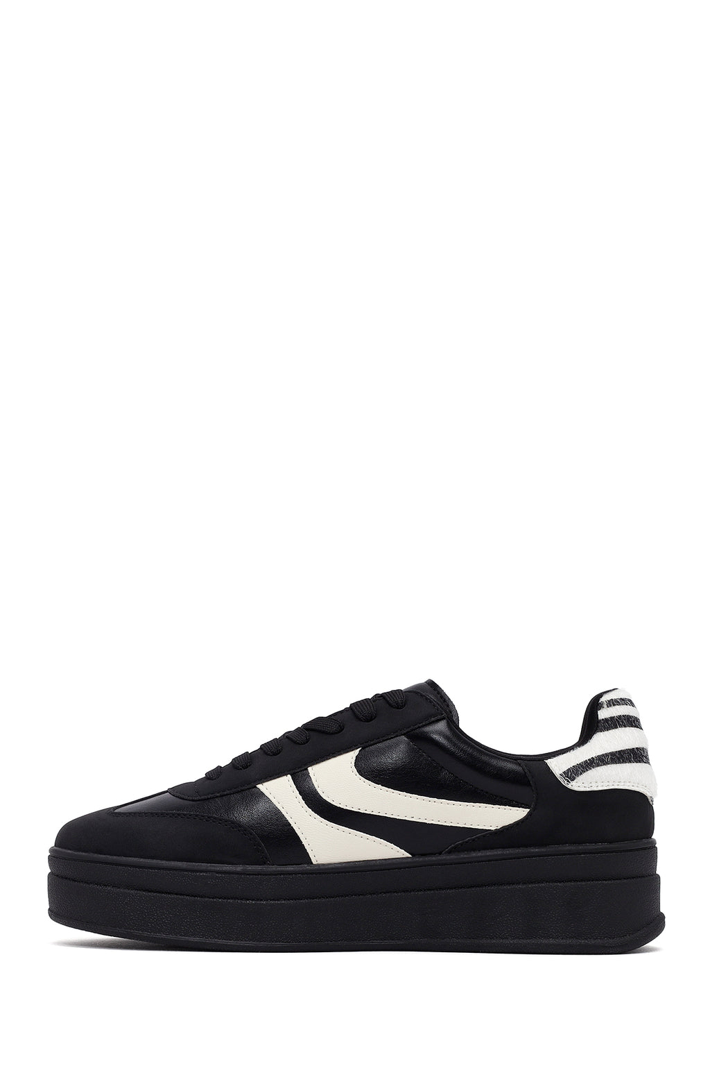 Kadın Siyah Bağcıklı Kalın Tabanlı Sneaker