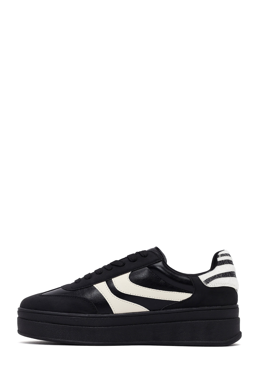 Woman Black Lace-Up Chunky Sneaker