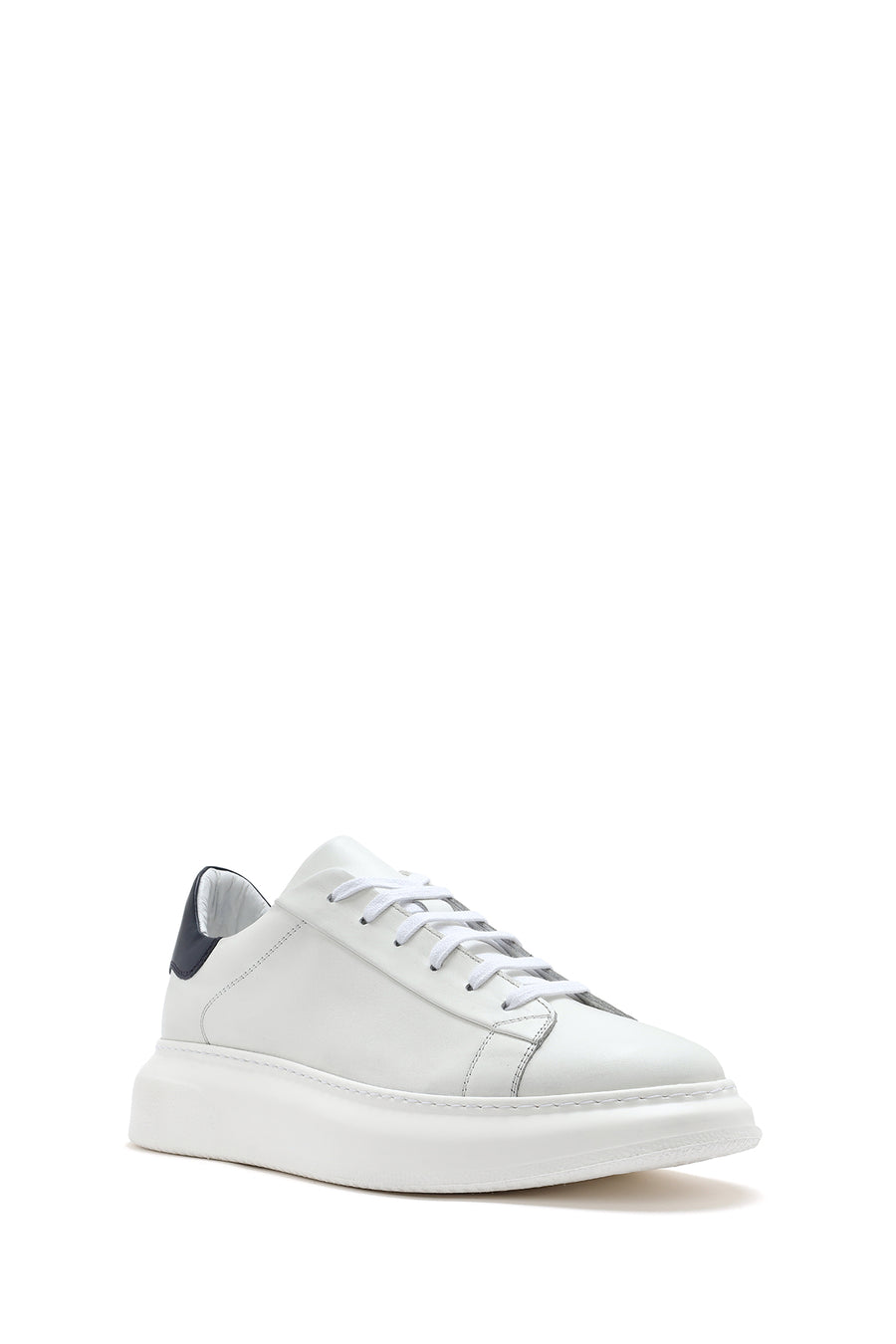 Erkek Beyaz Bağcıklı Kalın Tabanlı Deri Sneaker