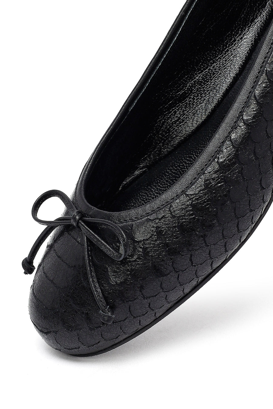 Woman Black Patterned Leather Babet