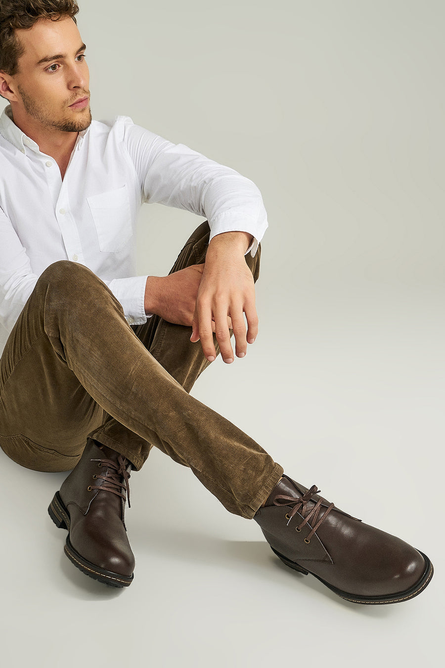 Lace-Up Men's Leather Boots