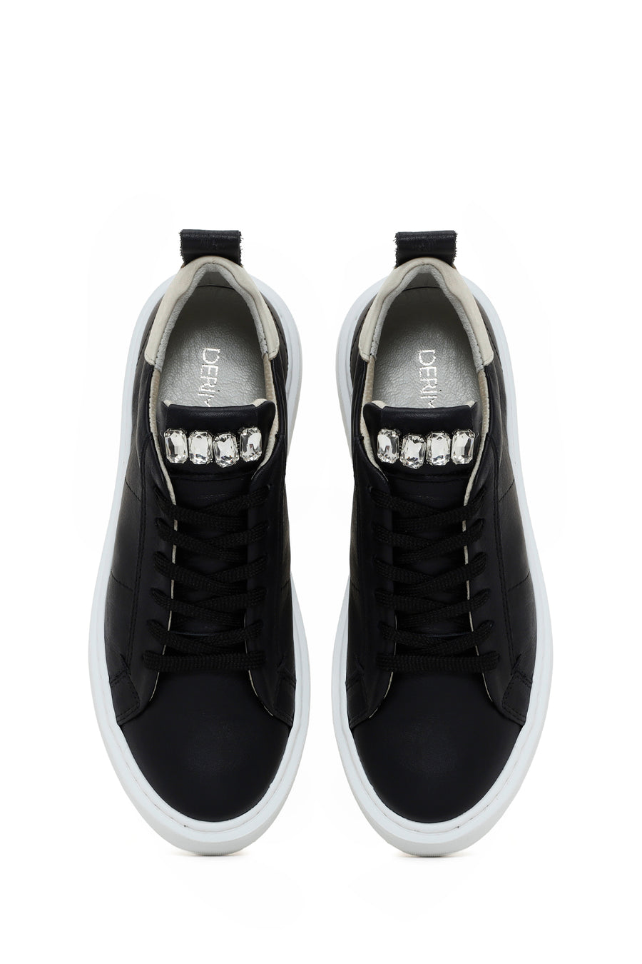 Kadın Siyah Bağcıklı Aksesuar Detaylı Deri Sneaker