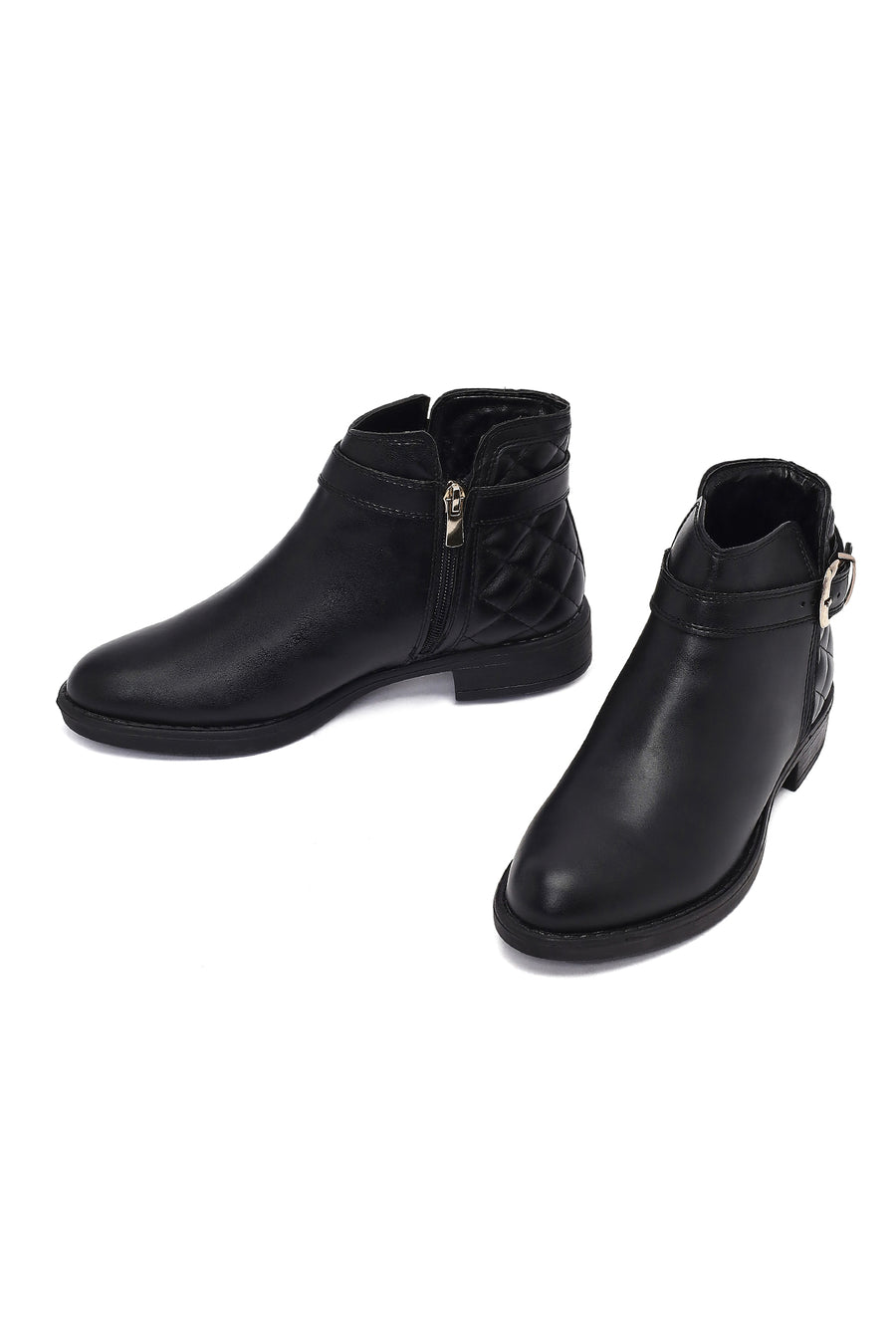 Woman Black Zip Closure Buckled Boots