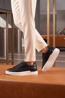 Erkek Siyah Bağcıklı Kalın Tabanlı Deri Sneaker | Derimod
