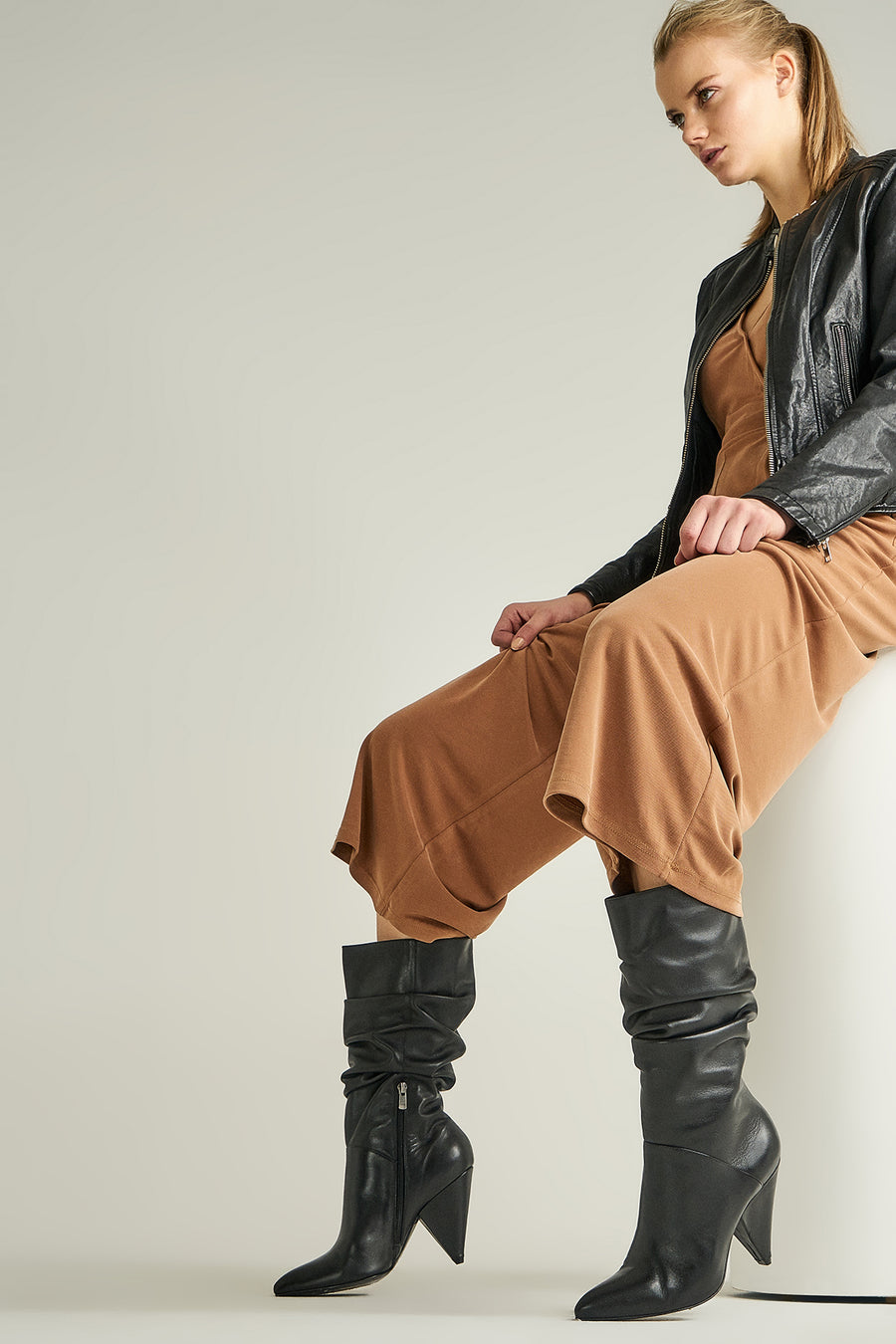 Women's Loose Leather Boots