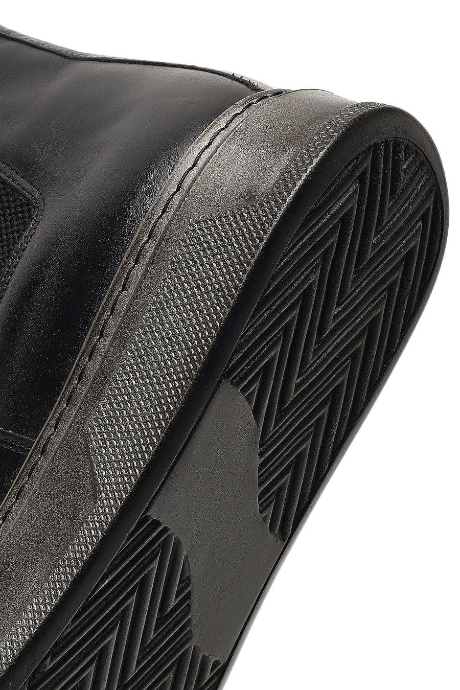 Men's Black Thick-Soled Leather Chelsea Boot
