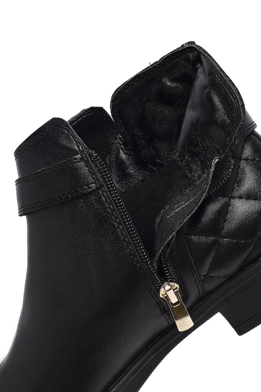 Woman Black Zip Closure Buckled Boots