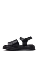 Woman Black Buckled Thick-Soled Leather Sandal | Derimod