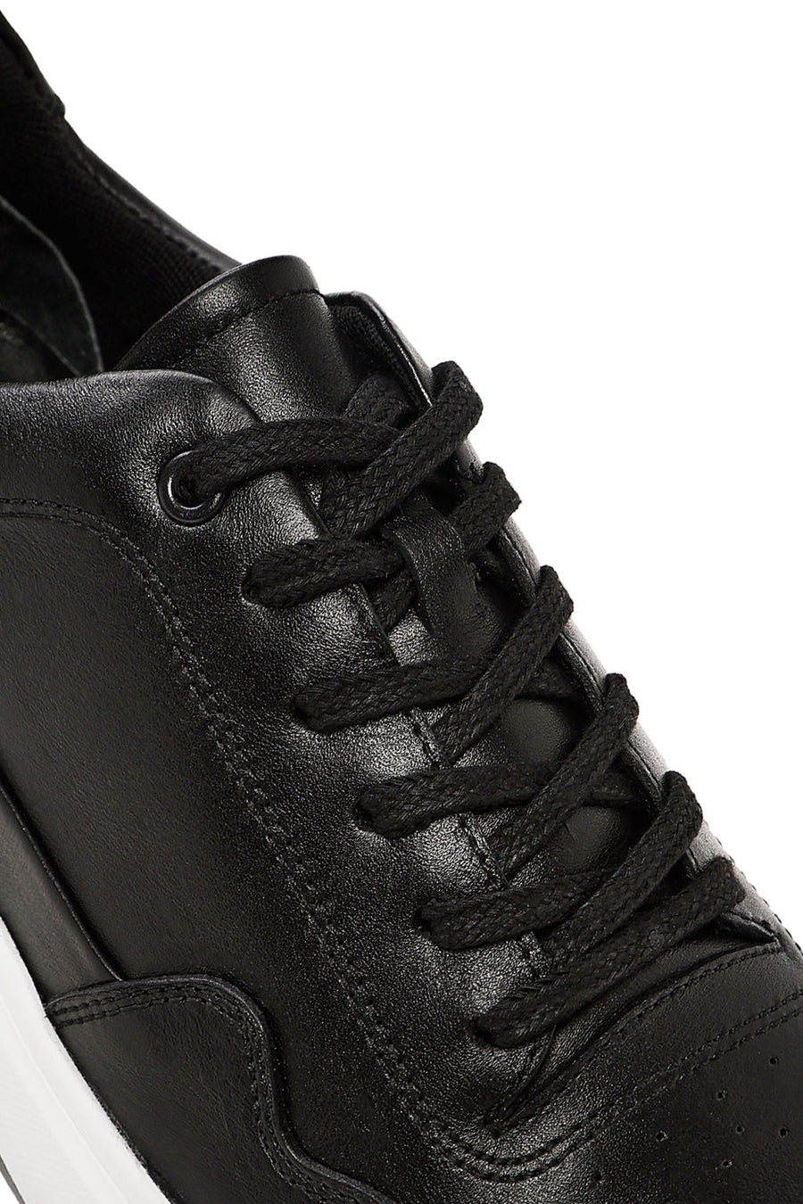 Men's Black Lace-up Leather Sneaker