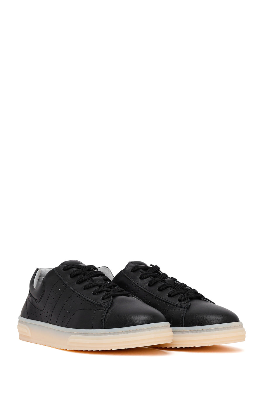 Woman Black Lace-Up Leather Sneaker